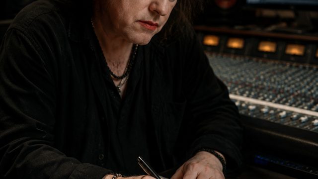 Robert Smith Breaks New Ground as a Solo Artist on the Hot 100
