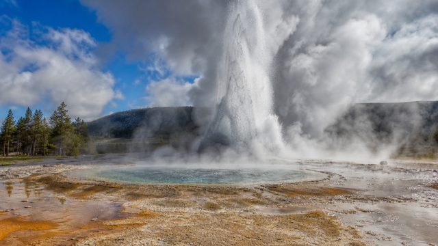 Yellowstone's Latest Hydrothermal Explos