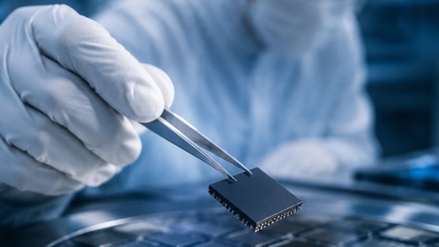 Micron Emerges as the Tech Leader Amid R